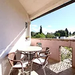 Karolina 517 Apartman *